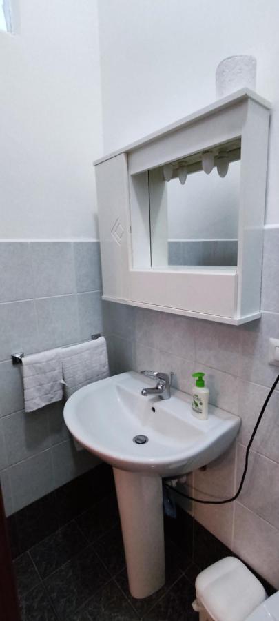 La Casa Di Periferia Appartement Bari Buitenkant foto